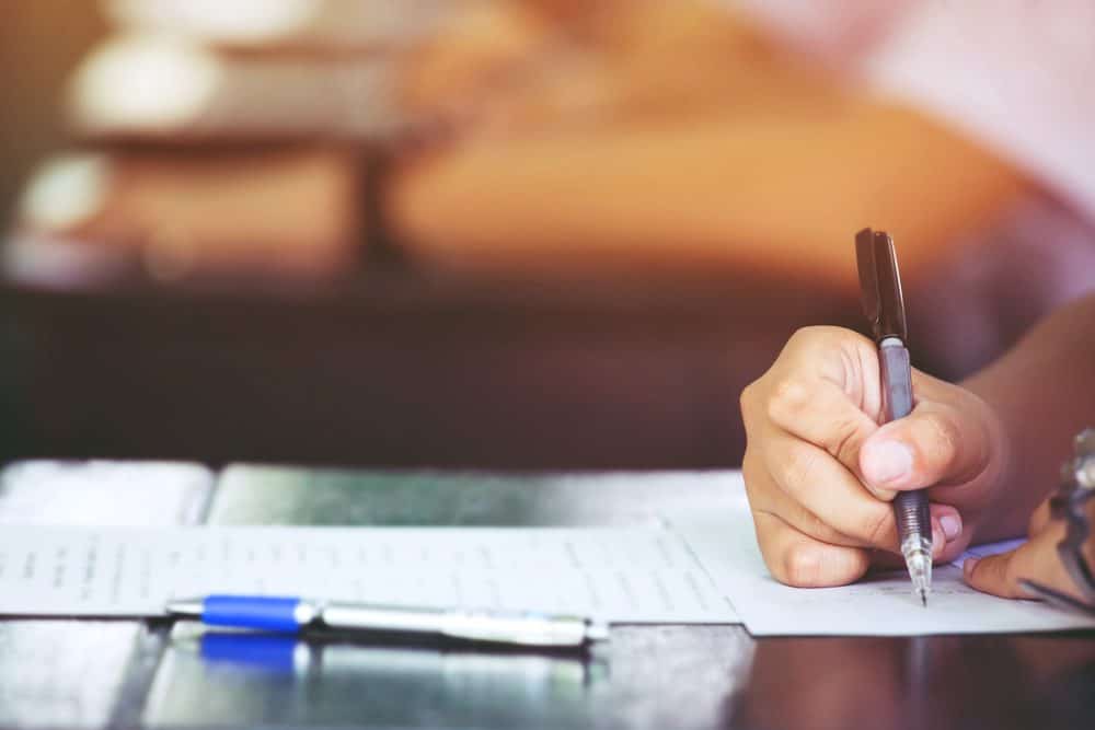 Follow These 5 Tips To Get Out Of Debt Without Ruining Credit 1 asses
