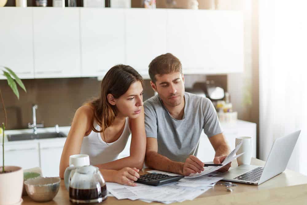 Credit Associates BBB Reviews and Complaints: An Inside Look 2 analyzing