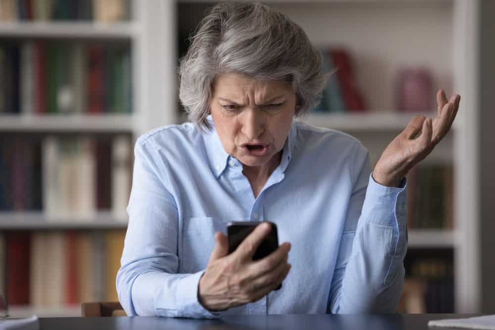 How to Report Debt Collector Harassment 2 senora 1